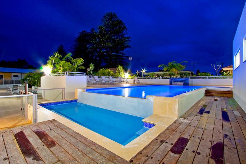 Lakeside Waterfront Apartment The Entrance ภายนอก รูปภาพ